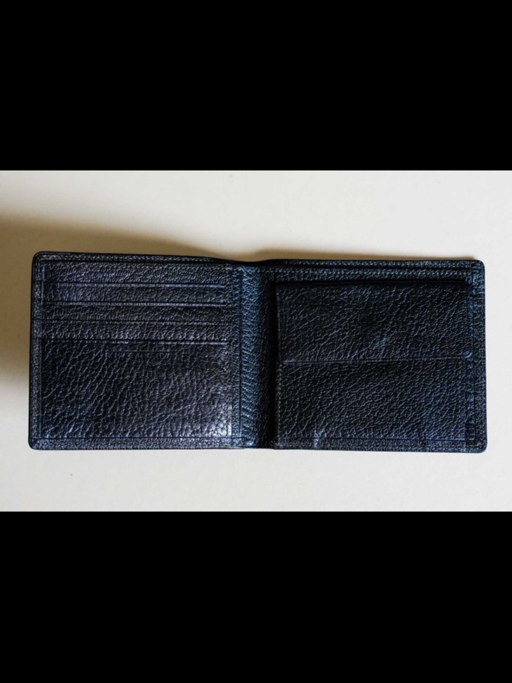 Givenchy Black Men's Leather Bi-Fold Wallet with Metal Logo - Picture 5 of 7